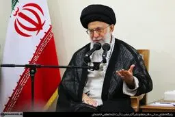 کارتان خیلی عالی بود/ تا می‌توانید روی موشک کار کنید؛ دشمن باید سیلی بخورد