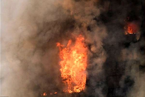 آتش‌سوزی در بخش داخلی بیمارستان ولیعصر(عج) خرمشهر/ یک بیمار فوت کرد