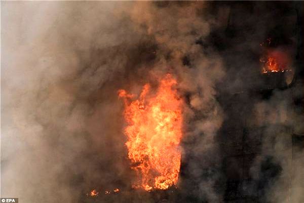 آتش‌سوزی در بخش داخلی بیمارستان ولیعصر(عج) خرمشهر/ یک بیمار فوت کرد