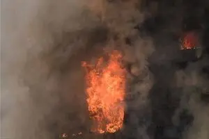 آتش‌سوزی در بخش داخلی بیمارستان ولیعصر(عج) خرمشهر/ یک بیمار فوت کرد