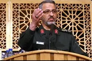 کوبیدن سپاه برای کسی آبرو نمی‌آورد/ از خواب غفلت بیدار شویم و از سازش با اسرائیل و آمریکا حرف نزنیم
