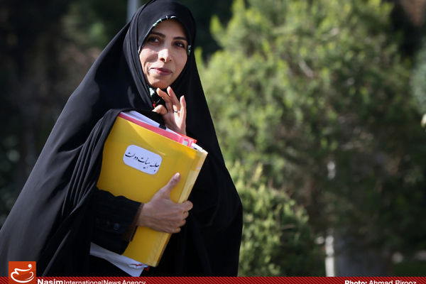 واکنش الهام امین‌زاده به حضور در دولت دوازدهم