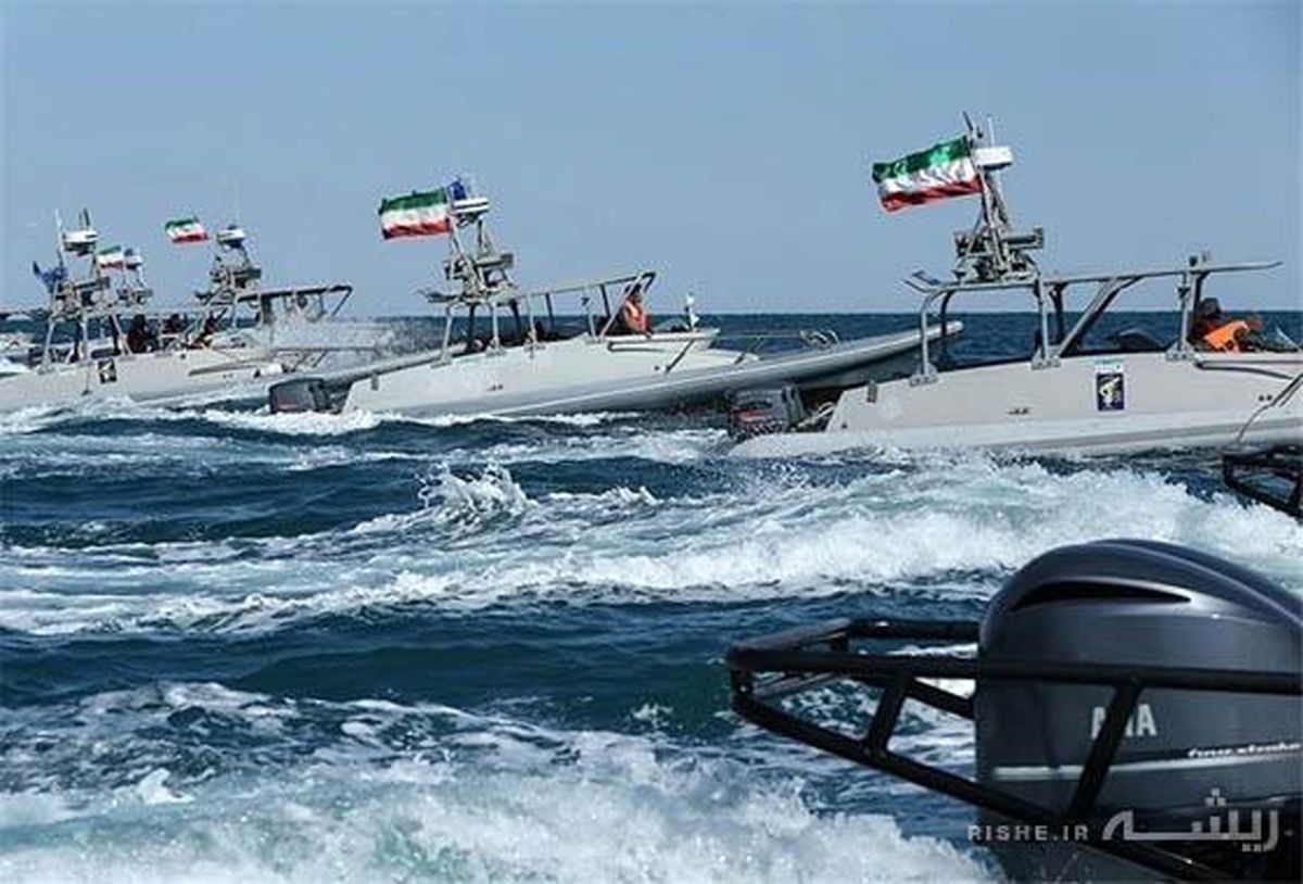 ایران محدوده عملیات دریایی خود را توسعه داده/ سرمایه‌گذاری ایران در ساخت کشتی‌های جنگی و زیردریایی‌ها