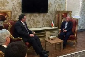 زوایای پنهان حضور توتال در ایران/ توتال مامور حداکثر سازی برداشت قطر از پارس جنوبی است!