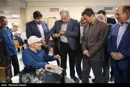 تقدیر ۲۴۰ نماینده مجلس از رئیس و اعضای هیئت‌امنای کمیته امداد