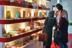 تولید و فروش شیرینی به دلیل تشدید رکود ۲۰ درصد کم شد/حضور بیسکوئیت و ویفرهای قاچاق در قفسه‌های فروشگاه‌های زنجیره‌ای تحت کنترل دولت!