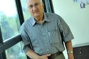 طبیبیان: بی‌تحرکی و عدم فعالیت کاری در بسیاری از وزرای دولت یازدهم مشهود بود/ آنها برنامه‌های روزمره خود را انجام می‌دادند