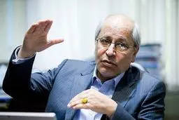 نیلی: هفت سال دیگر از رکود خارج می‌شویم!/ دولت قبل ما را در رکودی فرو برده که برای خروج از آن ۱۰ سال زمان لازم است/ تازه سه سال آن گذشته است