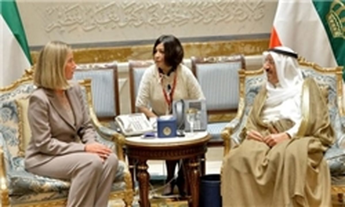 دیدار موگرینی با امیر کویت/ قطر محور مذاکرات