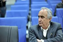 دولت روحانی امسال از قاچاقچیان هم خرید تضمینی گندم انجام داد!/ دولت با دامن زدن به کسری بودجه ۱۵ هزار میلیارد تومان خرج خرید تضمینی گندم کرد