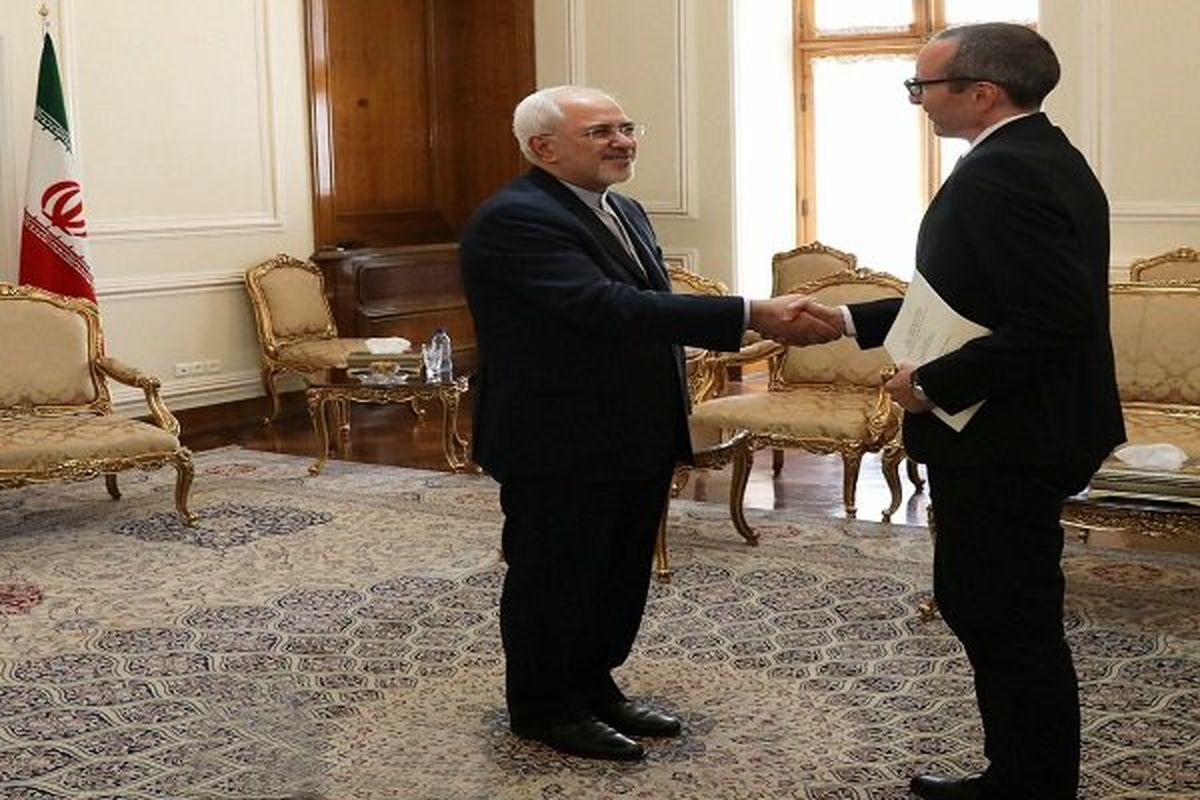 سفیر جدید اتریش در ایران استوارنامه خود را تقدیم ظریف کرد