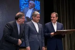 تعجب ۱۰ اقتصاددان و فعال اقتصادی به آمار اشتغالزایی دولت!