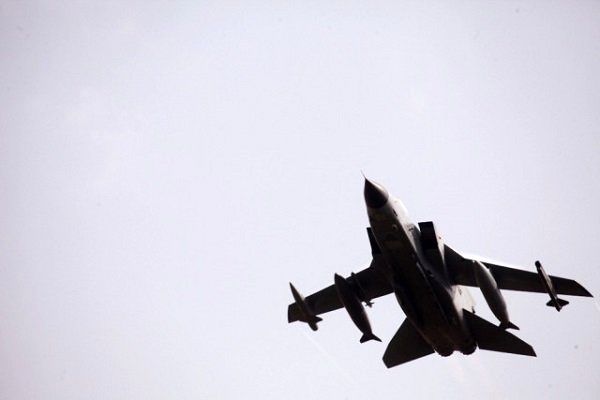 حملات گسترده جنگنده‌های سوری به مواضع تکفیریها در «دیرالزور»