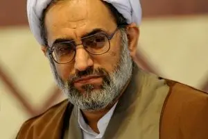 چینی ها از قاچاق کالا به ایران خوشحالند!/  مطمئن باشید دشمن در سازمان دهی تیم‌های قاچاق در کشور نقش جدی دارد