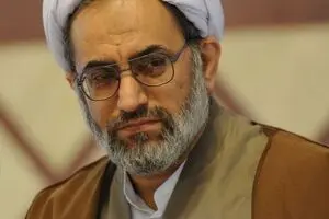چینی ها از قاچاق کالا به ایران خوشحالند!/  مطمئن باشید دشمن در سازمان دهی تیم‌های قاچاق در کشور نقش جدی دارد