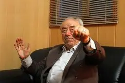 مشکلات بانکی و سرمایه‌گذاری بعد از برجام حل نشد/ جنس می‌خواهیم، اما چگونه پول خارجی‌ها را بدهیم!