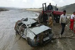 خسارات و تلفات سیل و طوفان شن در شمال و جنوب کشور