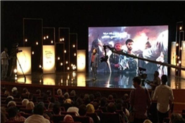 اختتامیه جشنواره تئاتر سوره با نامه‌ای به شهید محسن حججی آغاز شد