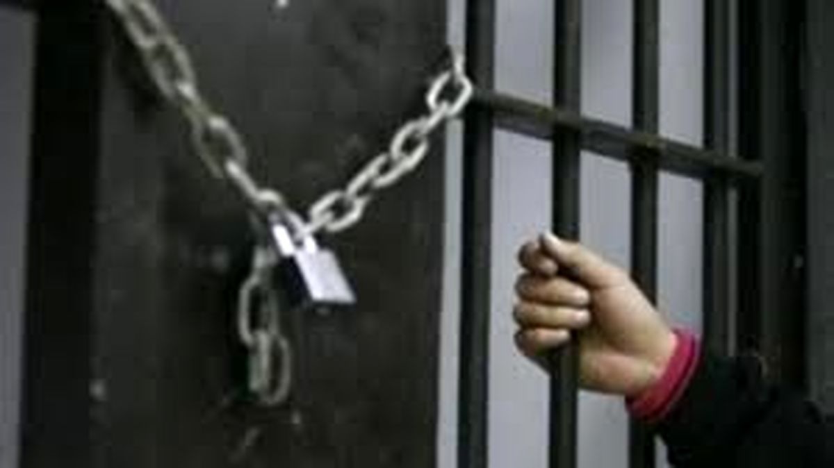 آزادی زندانی زن متهم به معاونت در قتل عمد پس از ۱۸ ماه