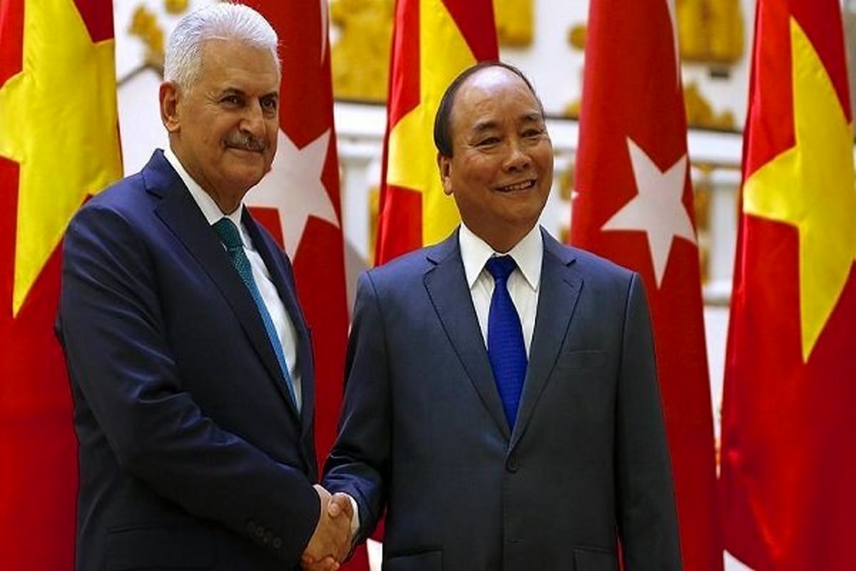 نخست وزیر ترکیه با همتای ویتنامی خود دیدار کرد