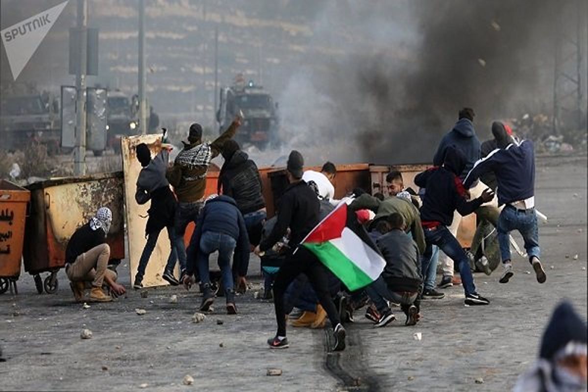 زخمی شدن ۱۴۰ فلسطینی در درگیری های امروز با پلیس اسرائیل