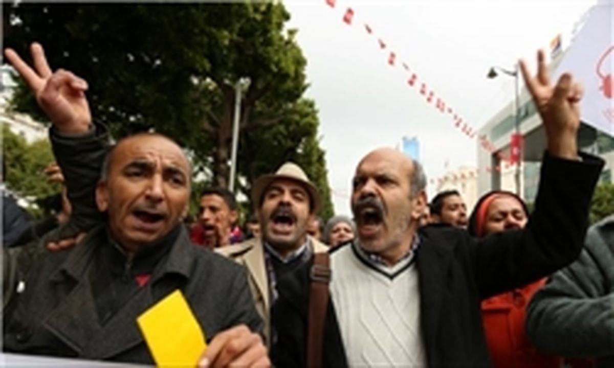 بازداشت حدود ۸۰۰ نفر در اعتراضات تونس