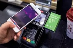 استفاده از موبایل بجای کارت بانکی!