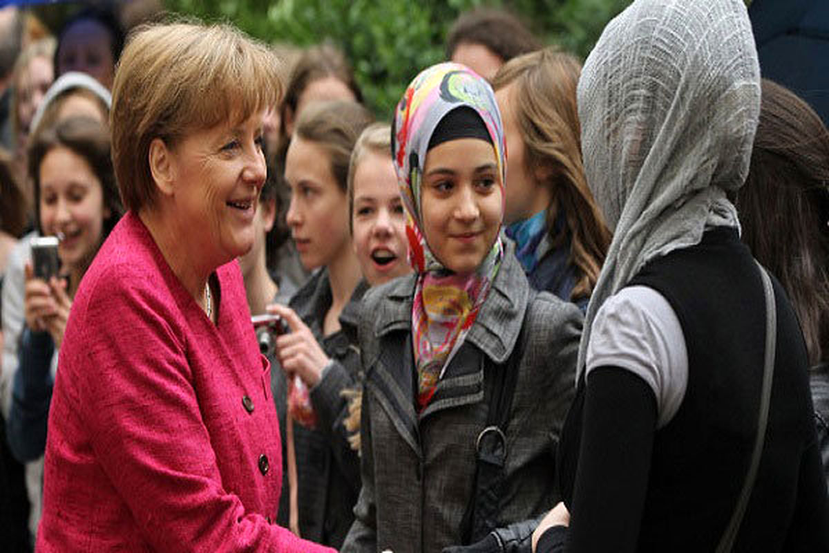 گفتگو درباره زندگی مسلمانان در آلمان در حاشیه یک نمایشگاه عکس