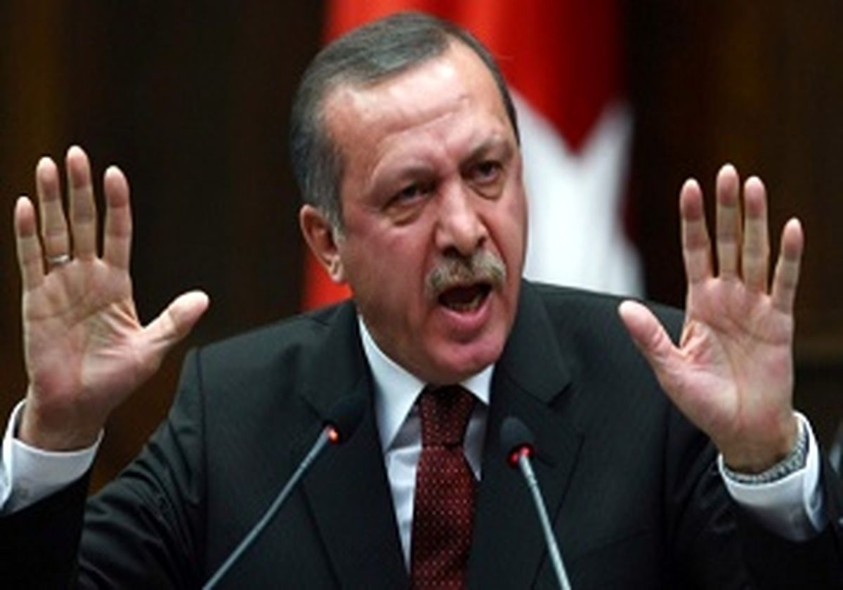 اردوغان: آمریکا در خارج کردن تروریست‌ها از شهر منبج سوریه تعلل می‌کند