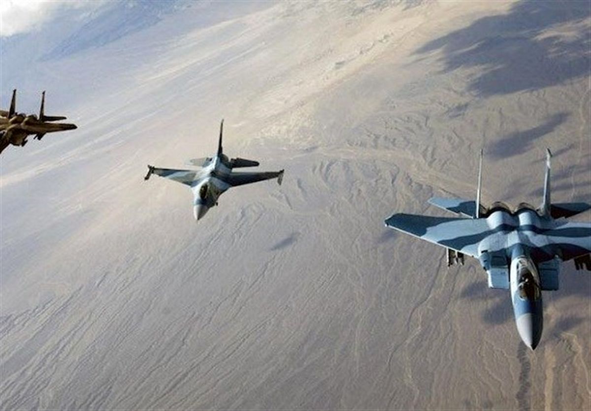 سرنگونی یک فروند اف ۱۵ متجاوزان سعودی توسط پدافند هوایی ارتش یمن