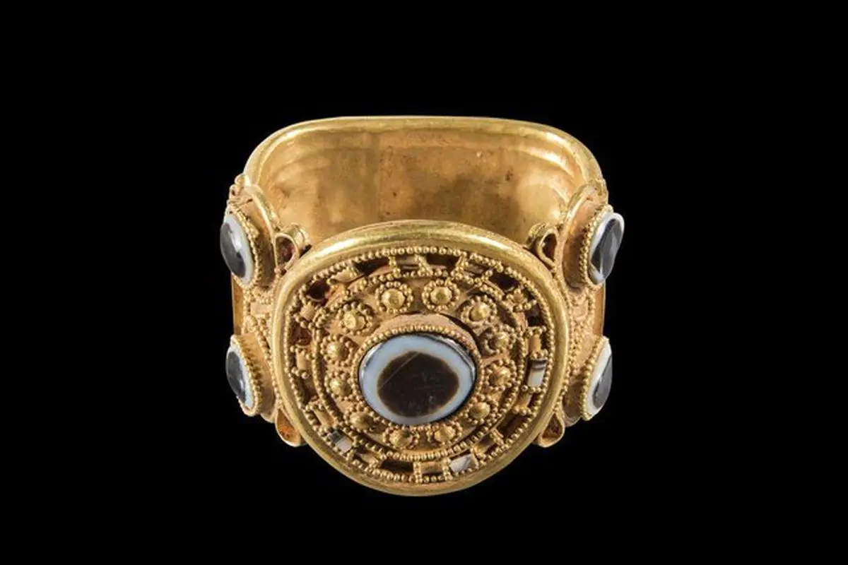 نمایش هفت شاهکار زرین هنر ایرانی از دوران