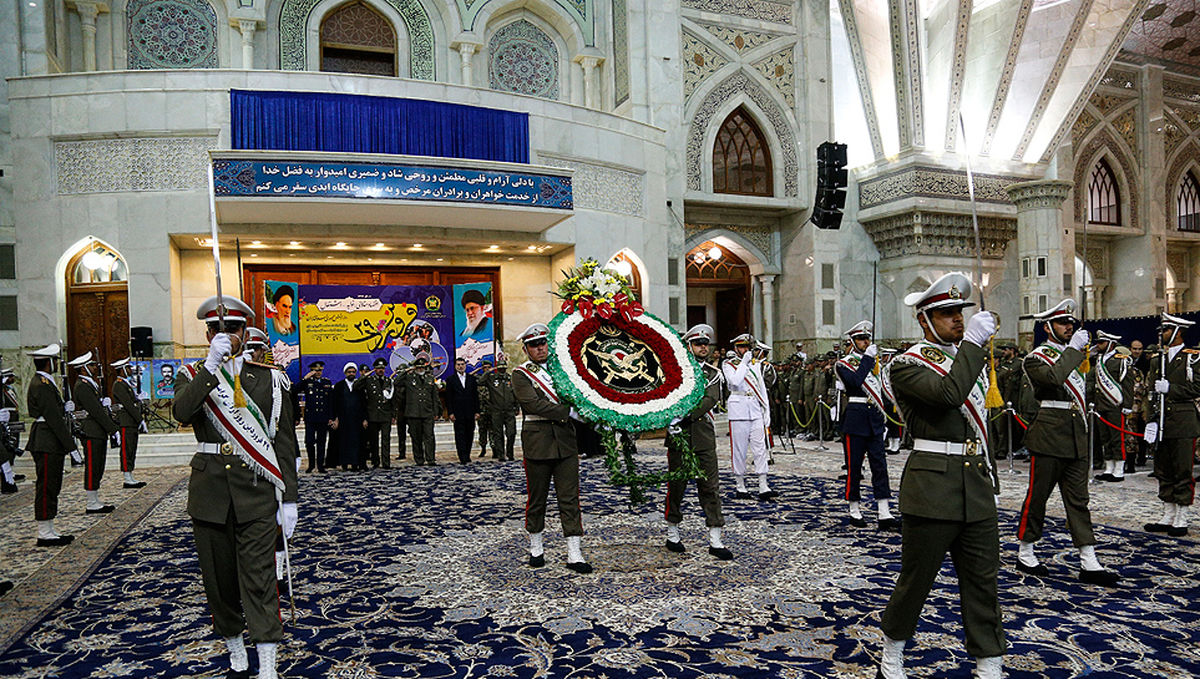 کارکنان نیروی زمینی ارتش با آرمان‌های امام خمینی (ره) تجدید میثاق کردند