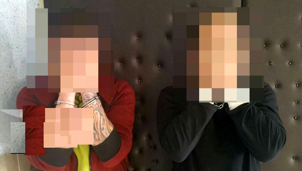 سرقت از منازل با انتشار آگهی نصب ویترین و کابینت/ پسرخاله‌ها دستگیر شدند+ عکس