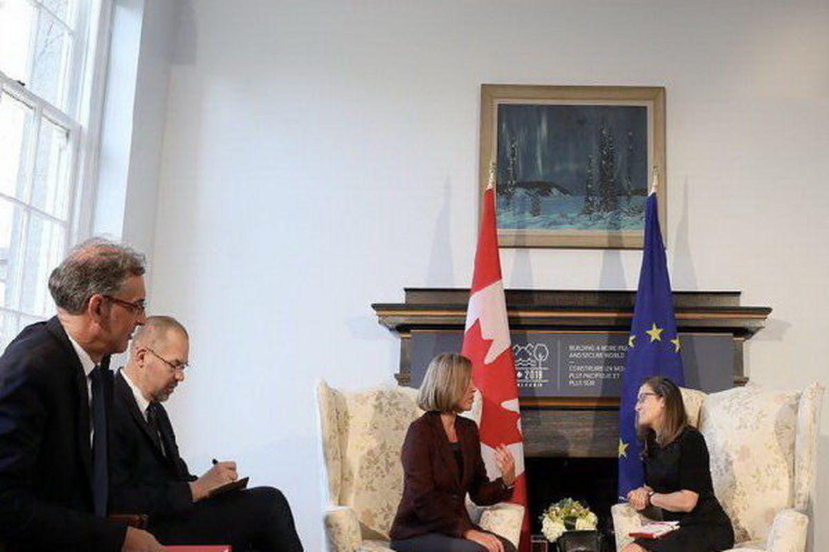وزیر خارجه کانادا و موگرینی دیدار کردند