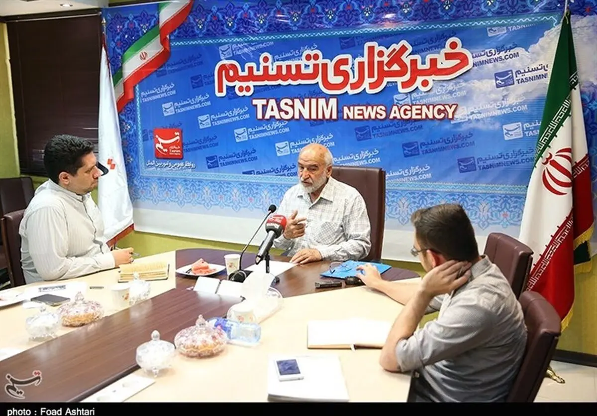 اولین سخنگوی سپاه در گفتگو با تسنیم: طراحی آرم سپاه چگونه انجام شد؟/ تمجید امام از روحیه ساده‌زیستی آیت الله خامنه‌ای
