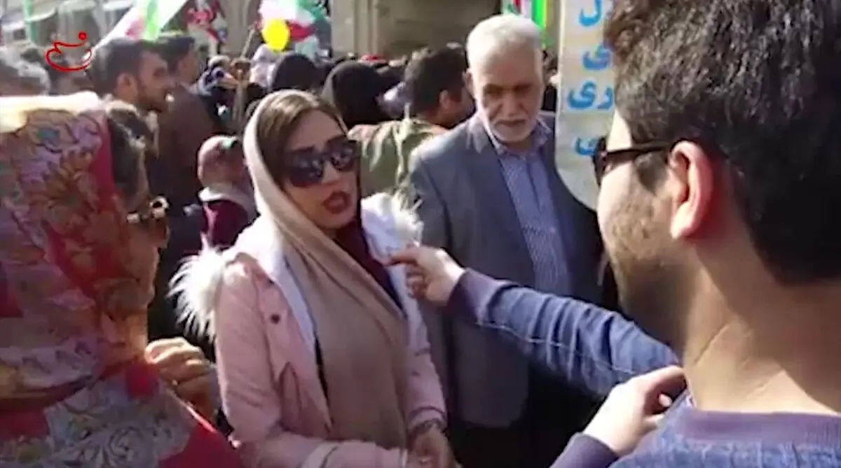 باید تو کمپین "نه به حجاب اجباری" شرکت کنی!