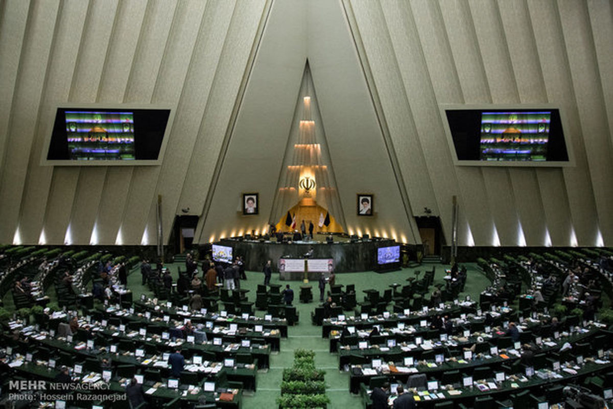 مجلس سانحه هوایی تهران-یاسوج را تسلیت گفت/تذکر به «آخوندی»