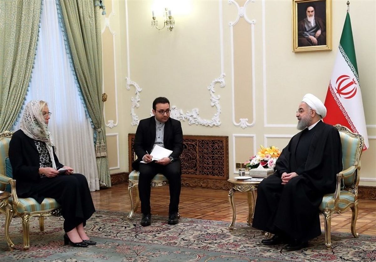 روحانی در دیدار با وزیر امورخاجه هلند: قدرت دفاعی ایران قابل مذاکره نیست