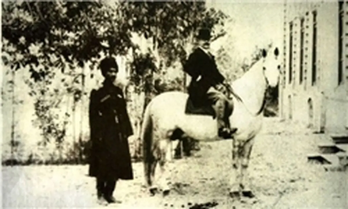 زندگی عجیب محافظ سفارتخانه