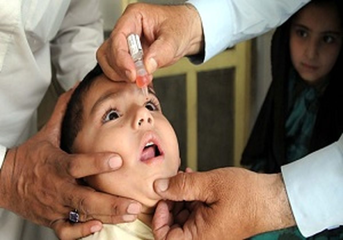 ایمن سازی تکمیلی فلج اطفال تا ۸ اسفند ادامه دارد/ خطر ورود مجدد بیماری به کشور