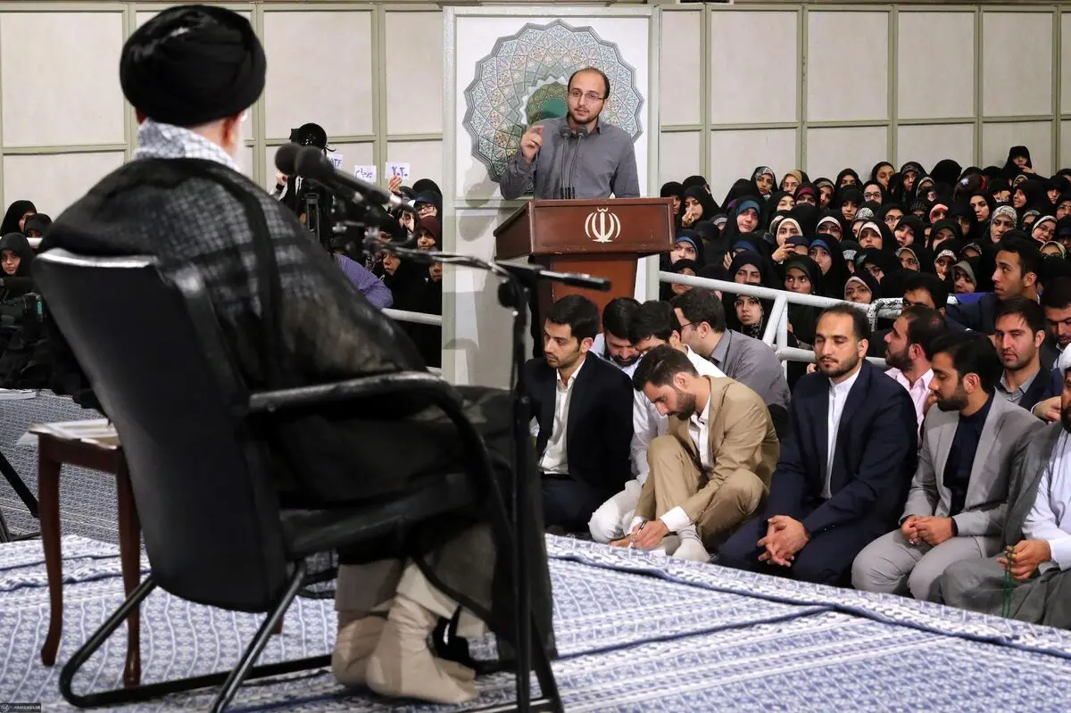 به‌وقت آرمان‌خواهی
