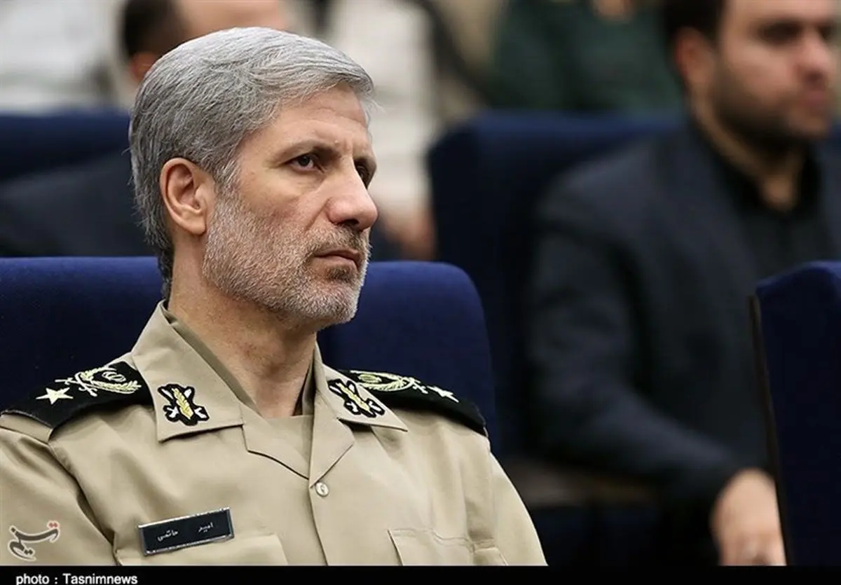 وزیر دفاع درگذشت برادر سردار فرحی را تسلیت گفت