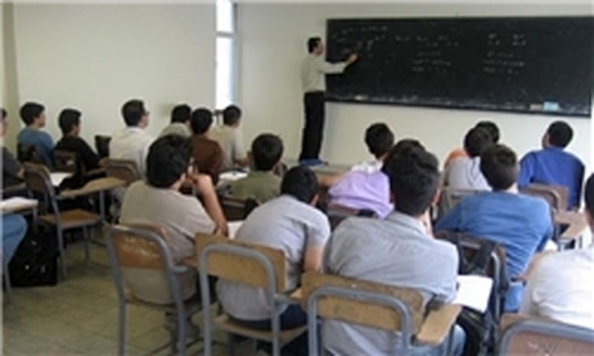اجرای طرح کلاس‌های ضمیمه کاردانش در دبیرستان‌های شاهد از مهر امسال