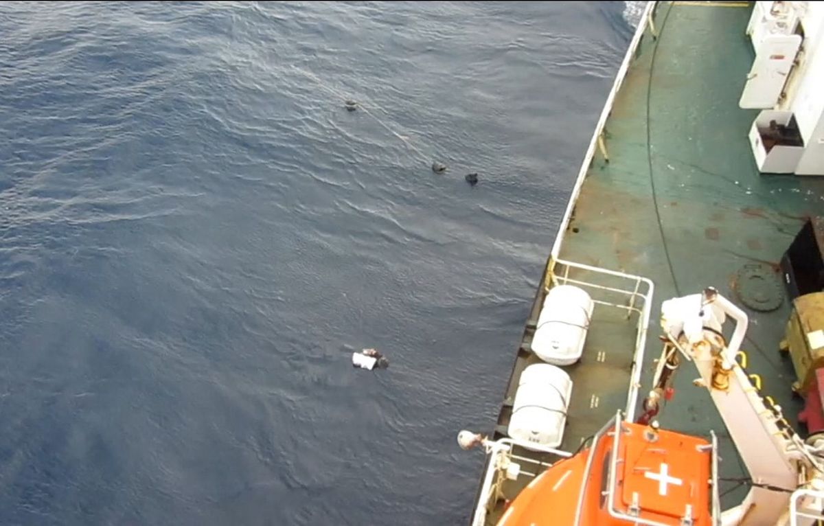 نجات ۱۳ دریانورد شناور خارجی توسط نفتکش ایرانی‎