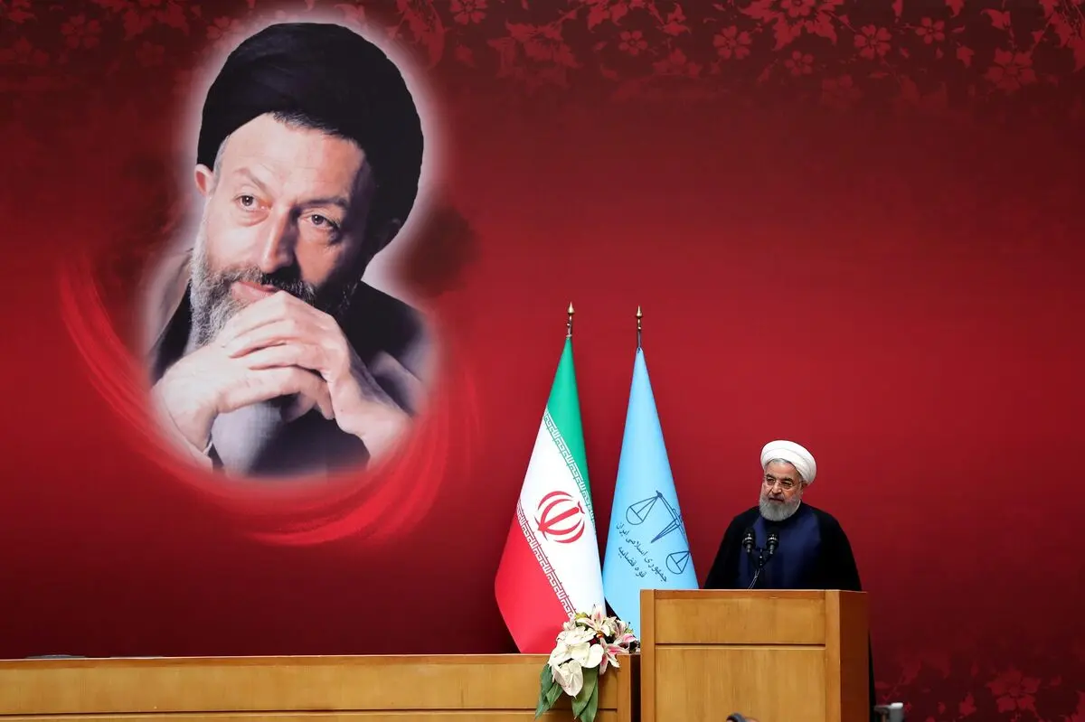 هرکس مردم را ناامید کند، به دشمن کمک کرده است