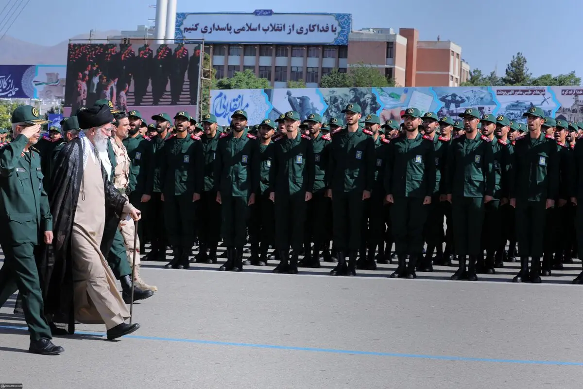 فایده ایستادگی صدها برابر تسلیم است