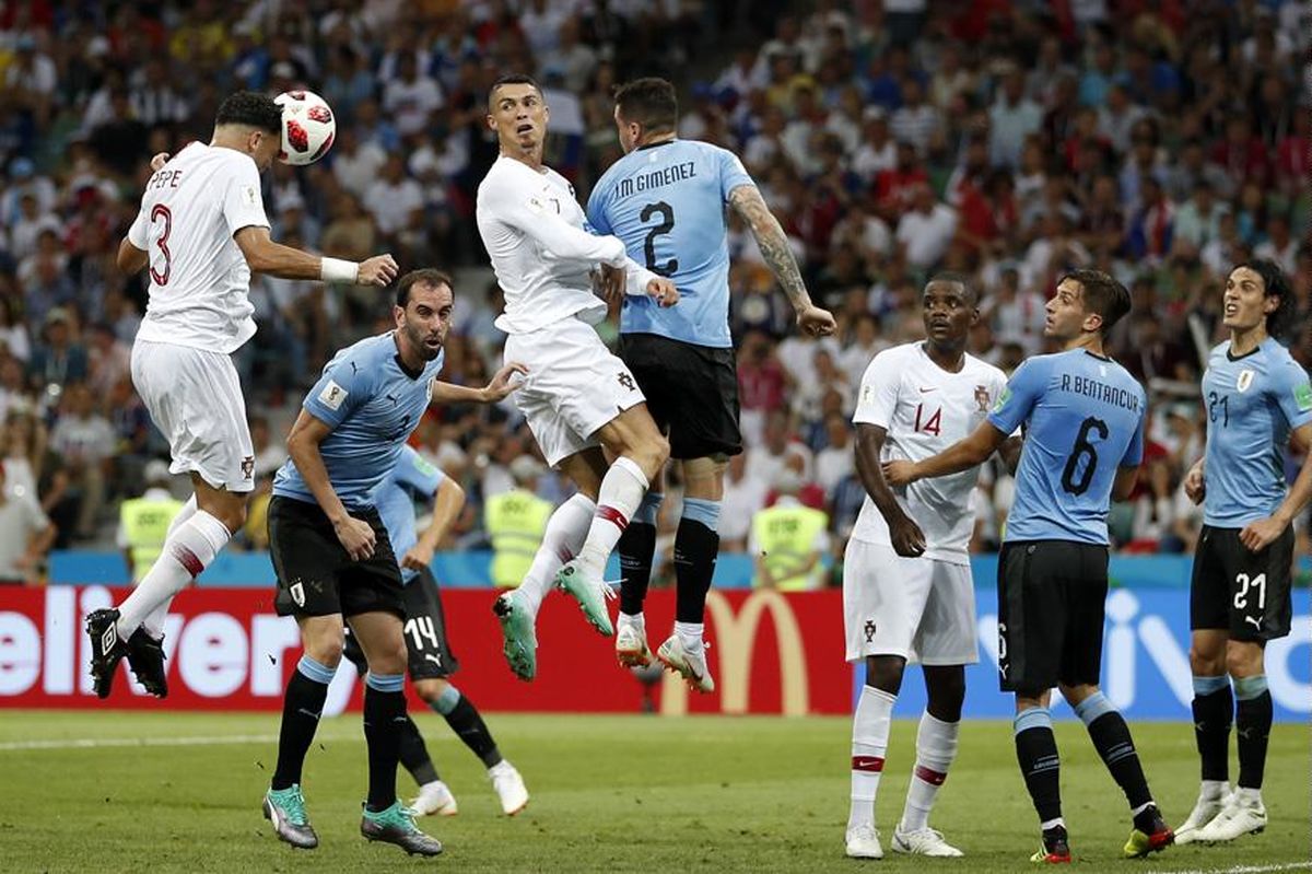 خلاصه دیدار تیم‌های اروگوئه و پرتغال