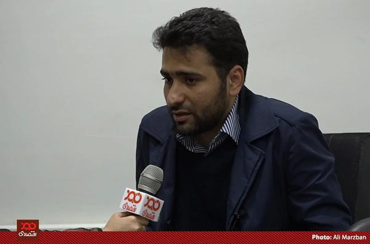 تاخیر در تنظیم بازار ارز کشور را دچار سرطان هلندی کرد