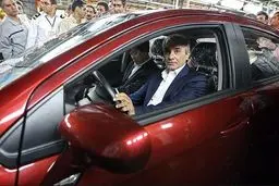 کاهش عرضه دلیل افزایش قیمت خودرو است