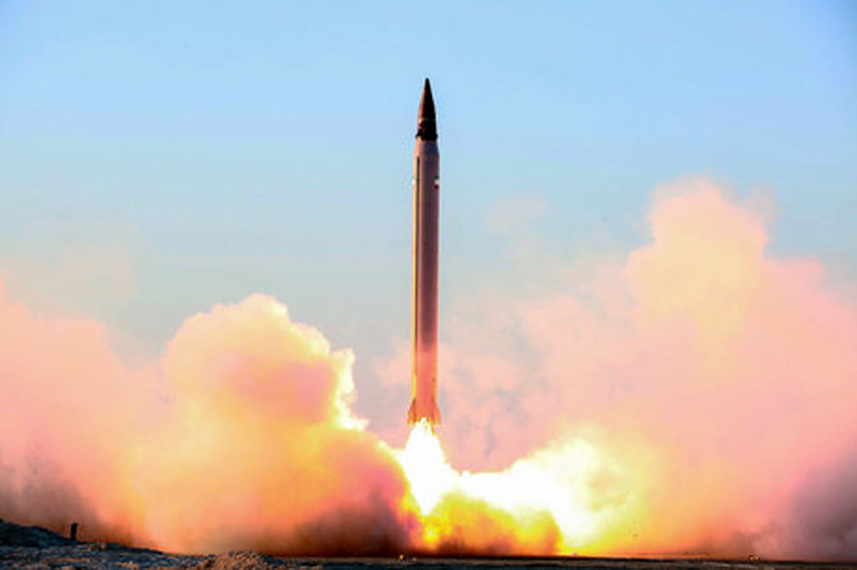 ایران در خلیج فارس موشک آزمایش کرده است